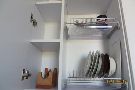 Smart-House Smart Kvartira S Kukhnei Vozle Metro. Kiew Exterior foto