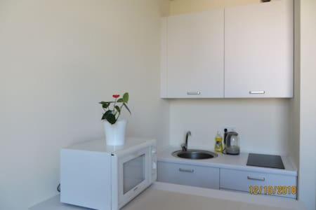 Smart-House Smart Kvartira S Kukhnei Vozle Metro. Kiew Exterior foto